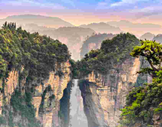 jalan jalan ke china tanpa tour Tour China 9D CHONGQING ZHANGJIAJIE Chongqing – Wulong – Qianjiang – Fenghuang – Zhangjiajie By Cathay Pacific / China Southern Periode : DEC 2023 – APR 2024 (WH03)